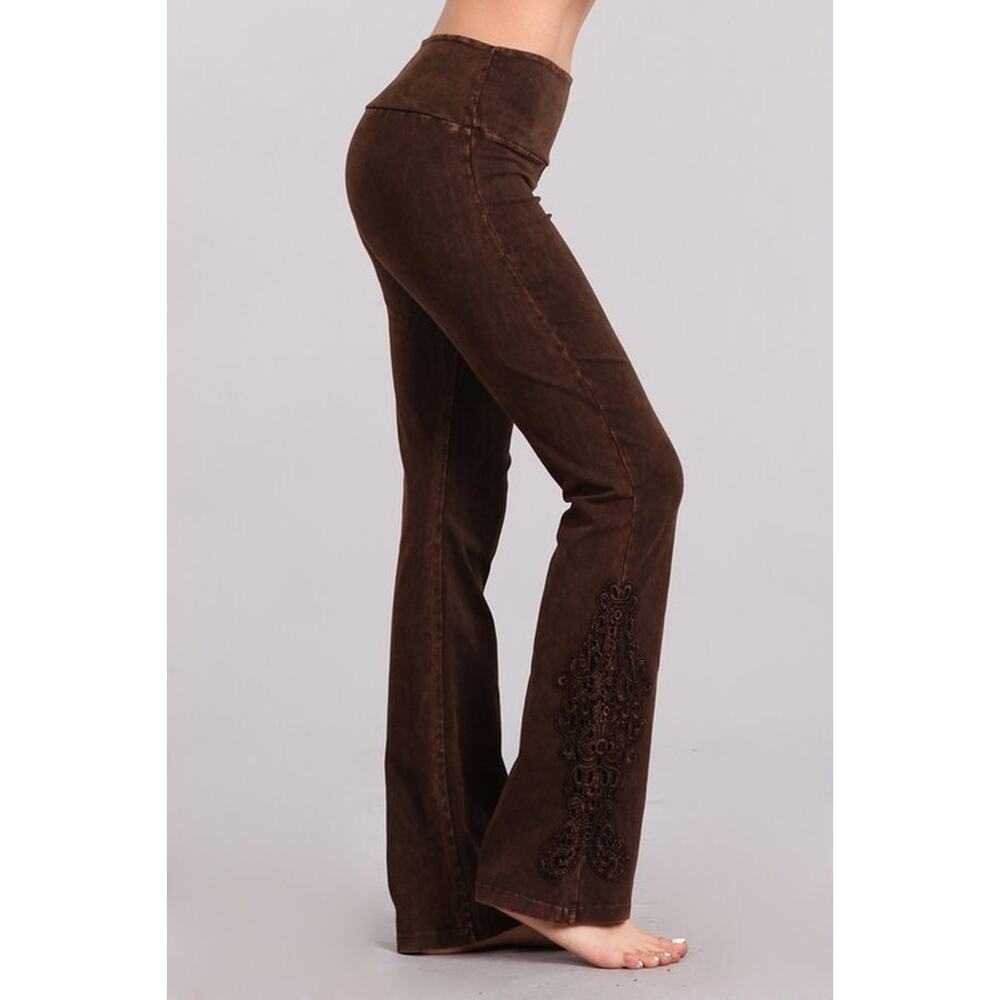 Chatoyant Mineral Wash Bootcut Crochet Lace Brown Large